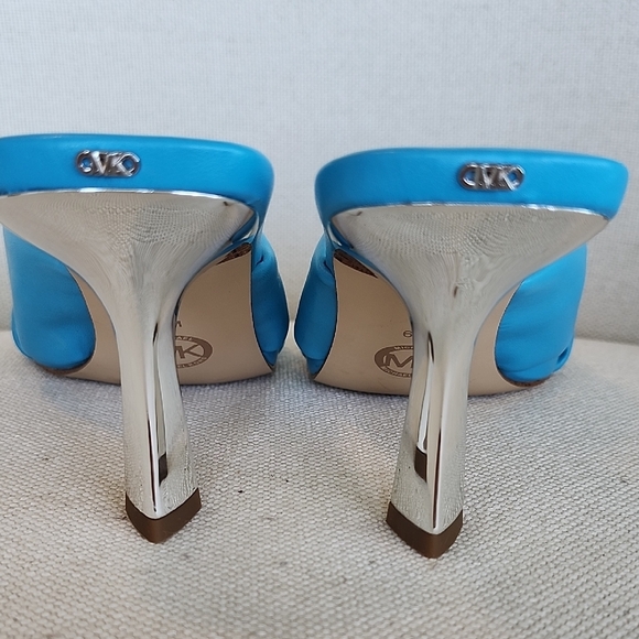 Michael Kors Elena Mules - Picture 3 of 6